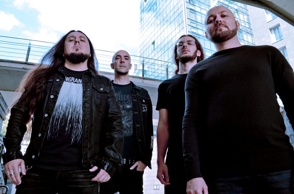 Wormed Band