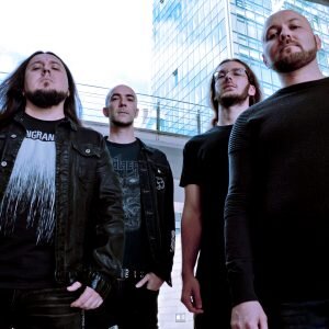 Wormed band